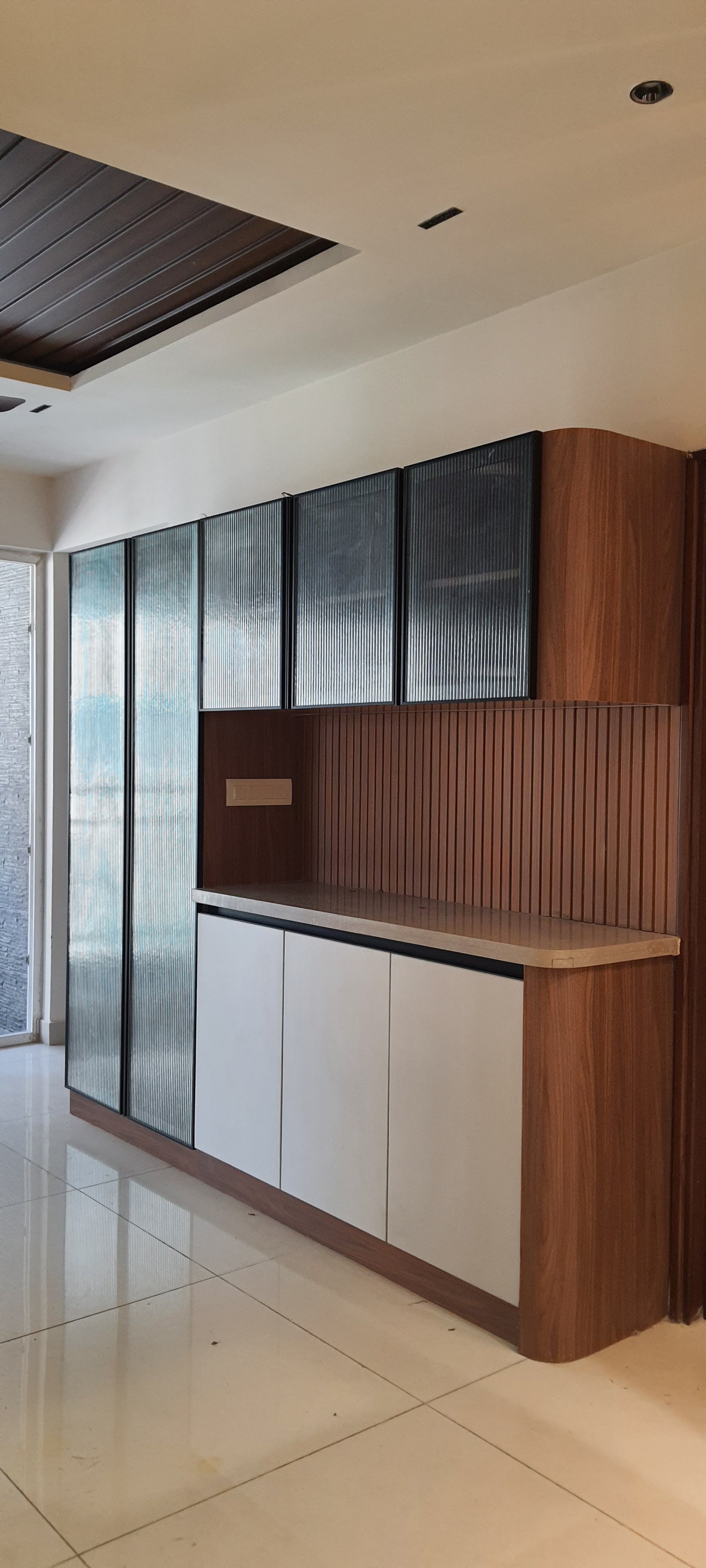 Crockery Unit